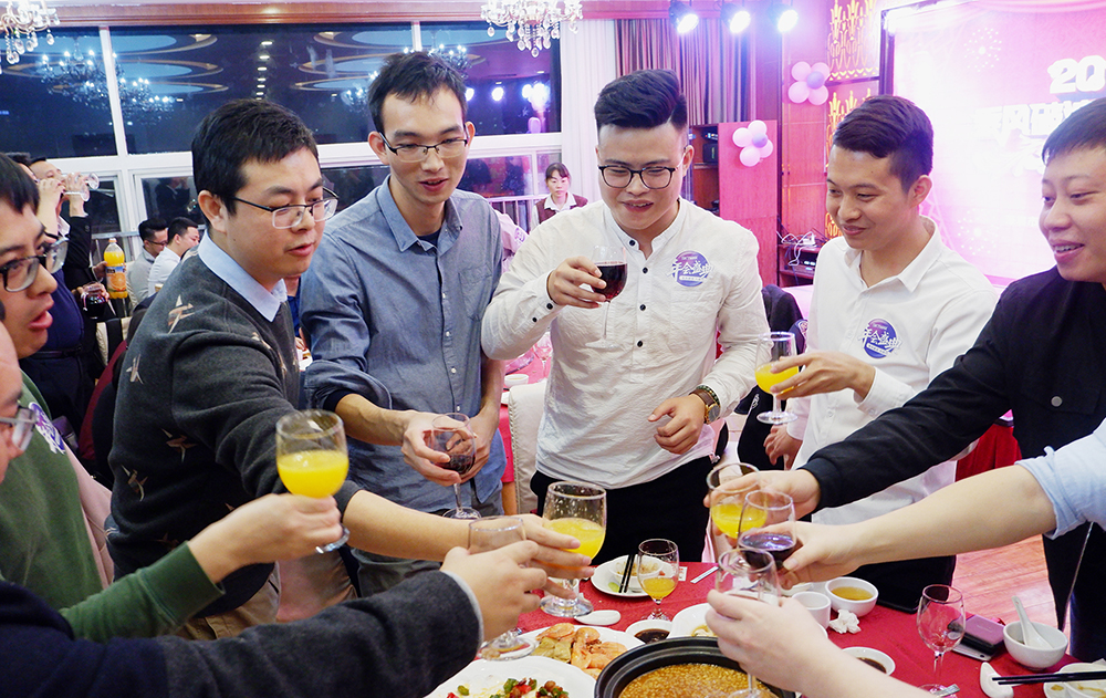 97����-����Ʒ��,Դ������